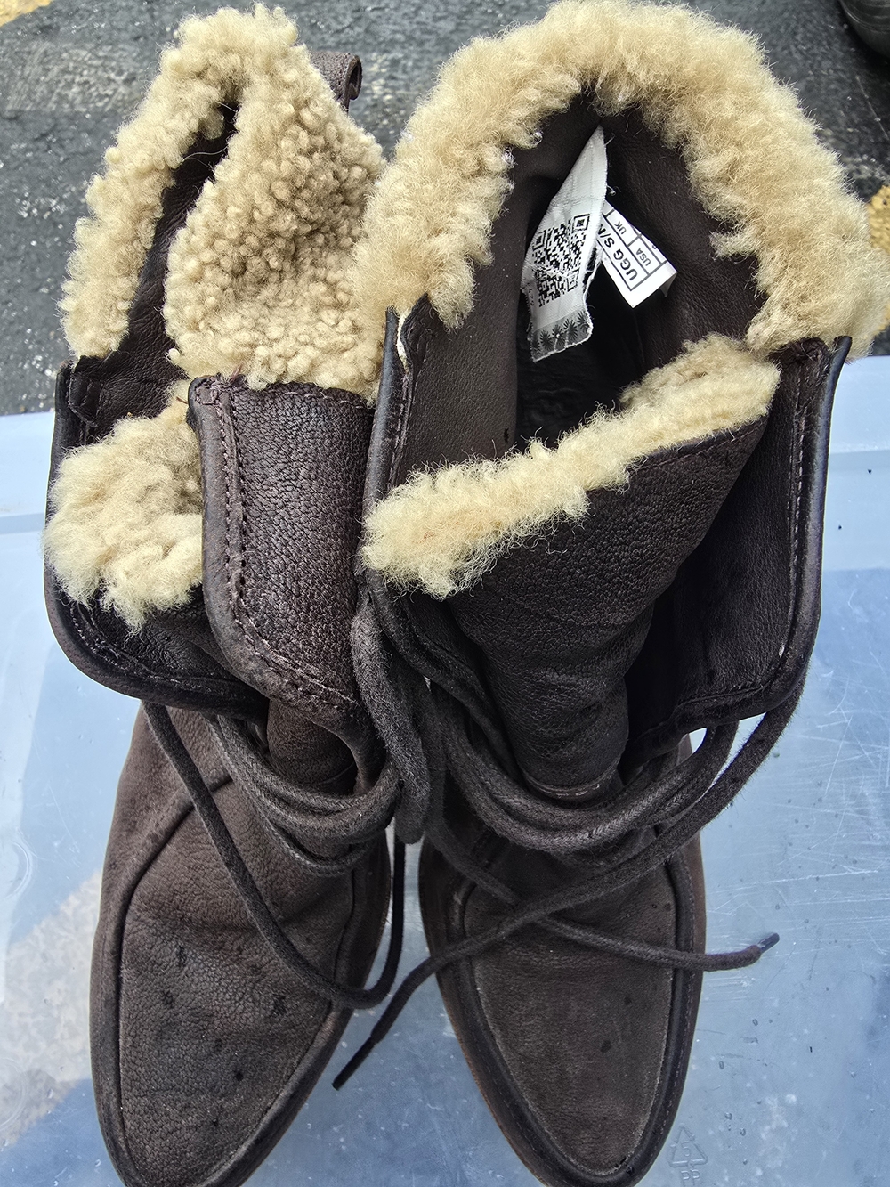 Brown Suede Lace-Up Shearling-Lined Bootsβ